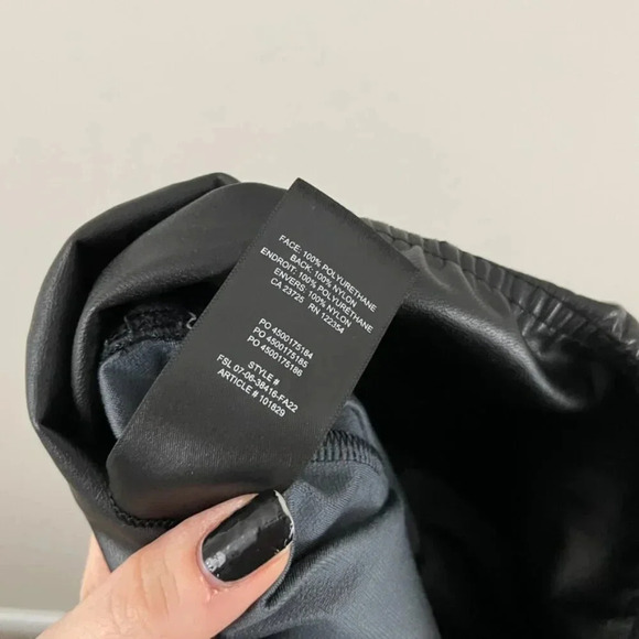 Aritzia Wilfred Free Daria Flare Pants in Black Vegan Leather Size Small - Picture 4 of 6